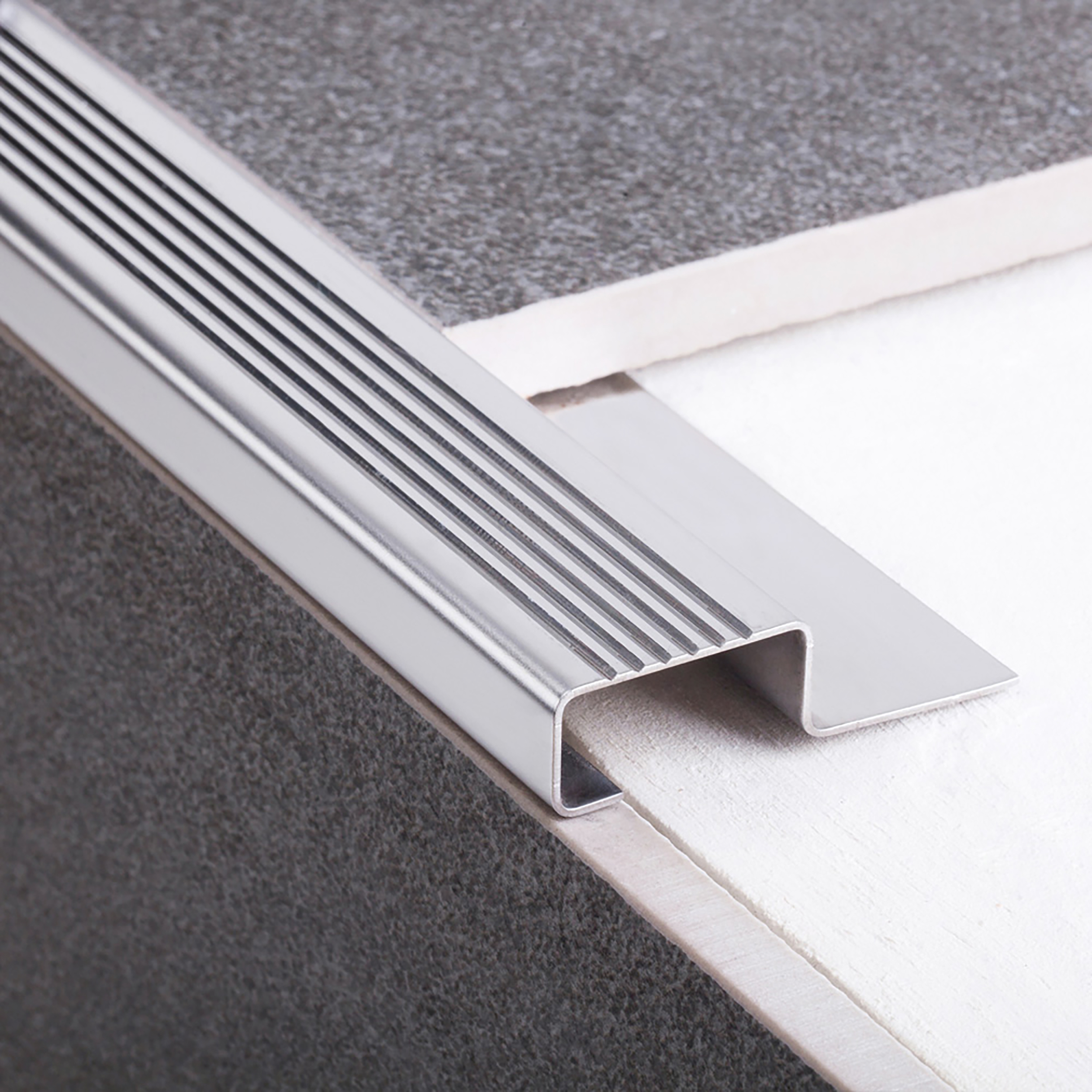 10x Edelstahl Stufenprofil Fliesenleiste Profil Treppen Schiene H10mm glänzend
