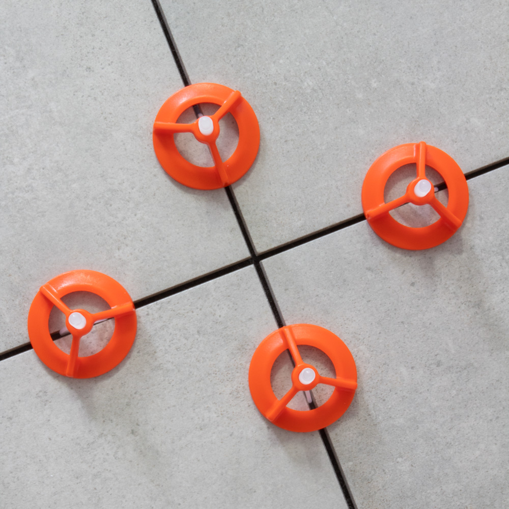 Fliesen Nivelliersystem Verlegehilfe Verlegesystem 1mm - 200x Gewindelaschen Fliesen Nivelliersystem Verlegehilfe Verlegesystem 3mm - 100x Laschen + 100 Zughauben